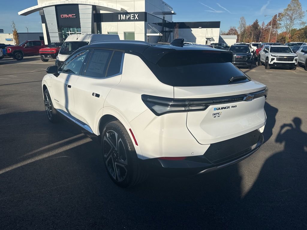 New 2026 Chevrolet Equinox EV LT image 3