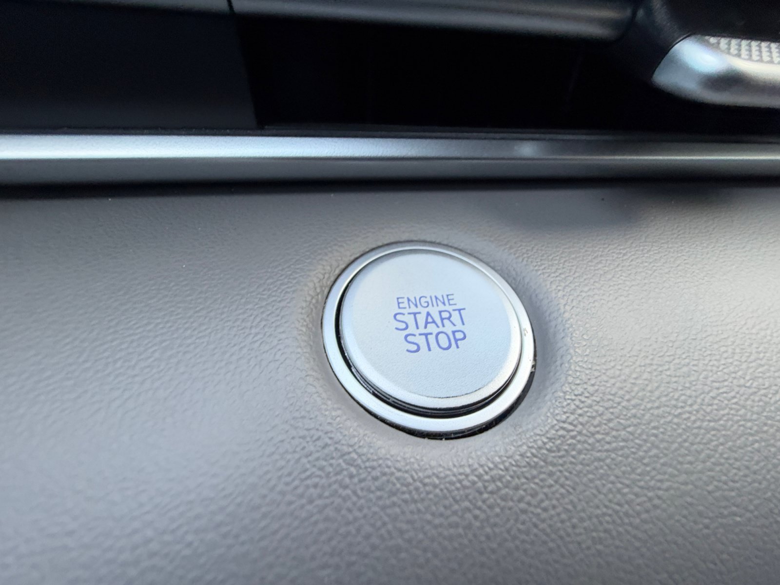 Certified 2025 Hyundai Elantra Sport FWD image 28