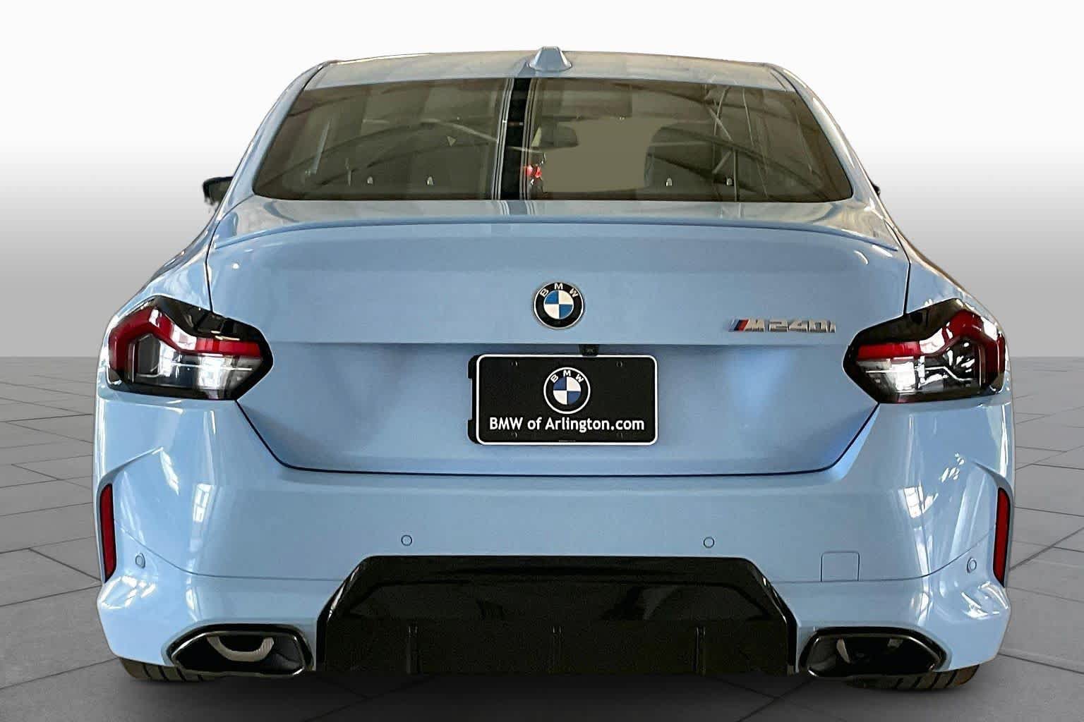Used 2025 BMW M240i Coupe RWD image 4