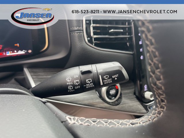 Used 2024 Jeep Wagoneer Series III w/ Premium Group I image 23