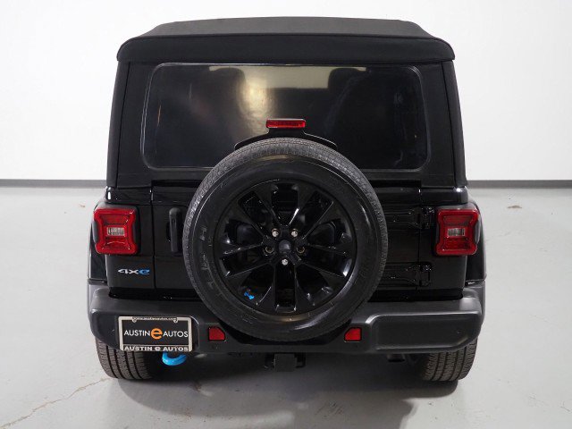 Used 2022 Jeep Wrangler Unlimited Sahara w/ Safety Group image 7