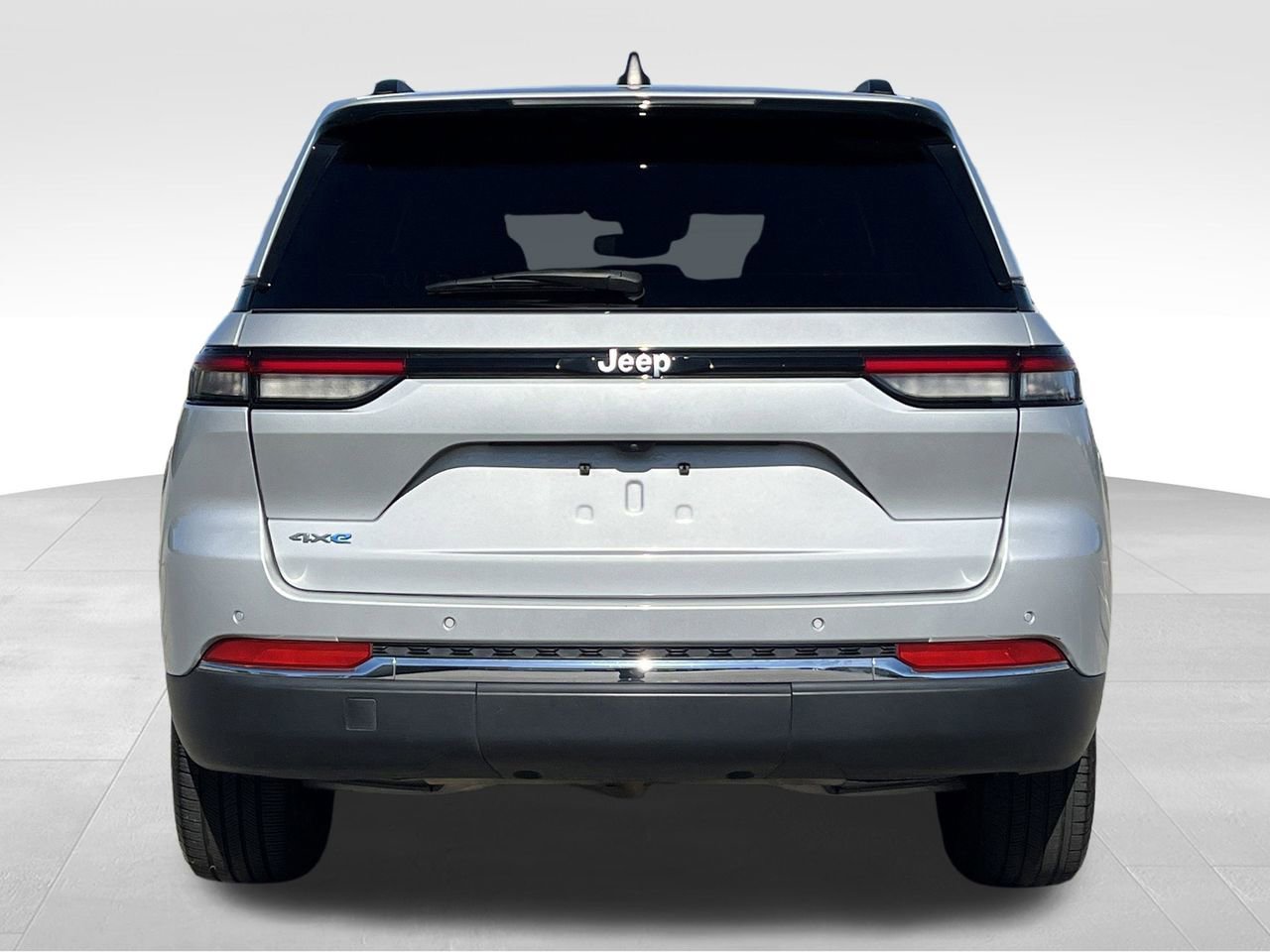 Used 2024 Jeep Grand Cherokee Limited 4xe image 33