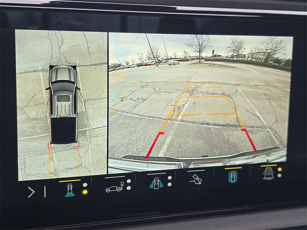 Used 2022 GMC Sierra 1500 AT4 w/ AT4 Premium Package image 32