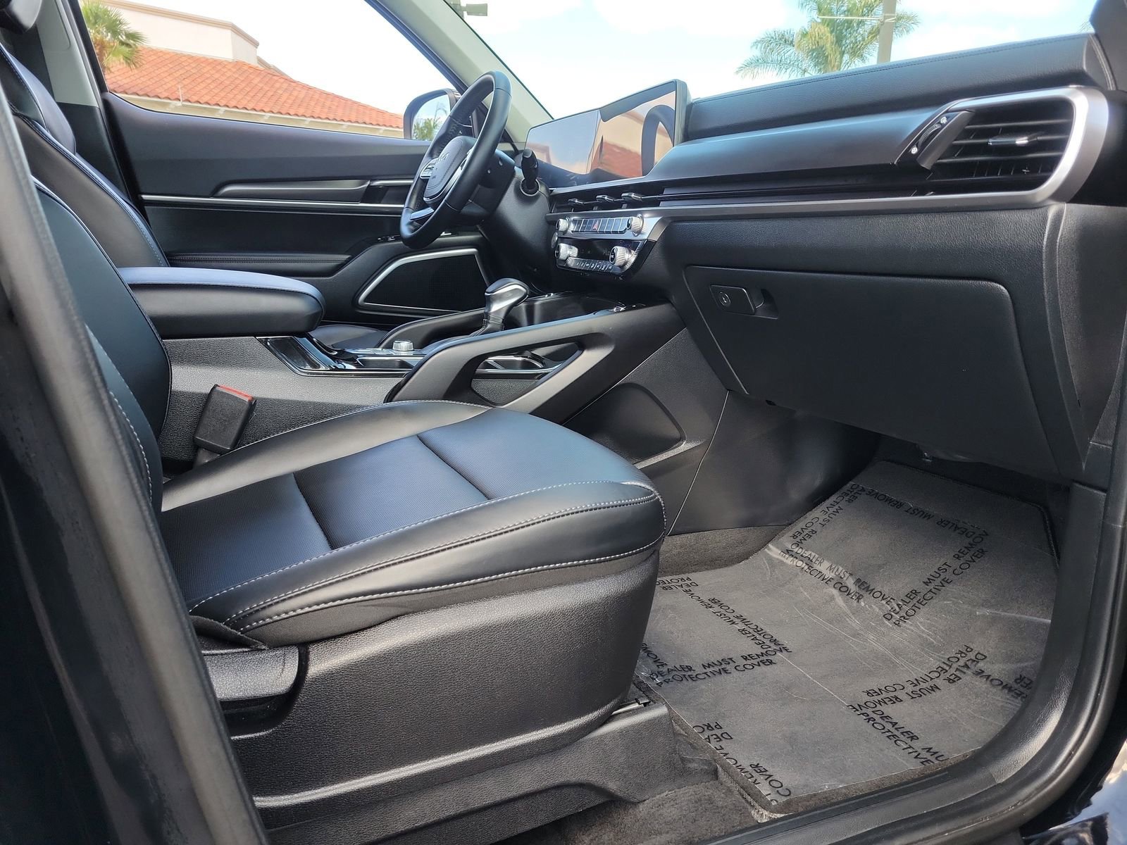 Used 2025 Kia Telluride S AWD/4WD image 24