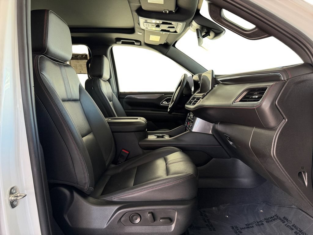 Used 2023 Chevrolet Tahoe RST w/ Luxury Package RWD image 17