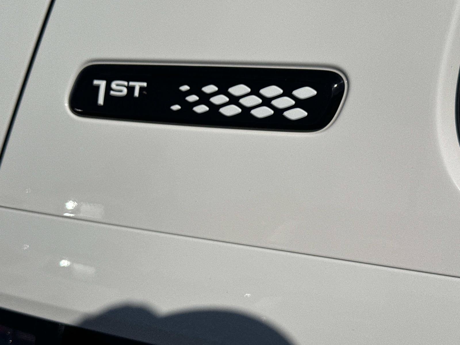 Certified 2025 Volkswagen ID. Buzz 1st Edition AWD/4WD image 7