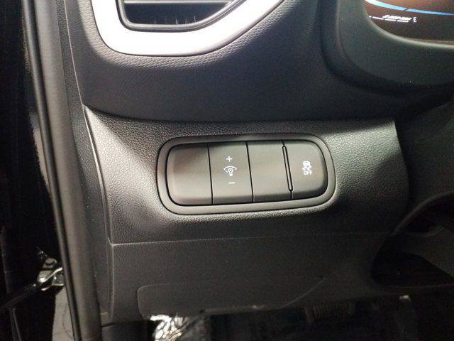 New 2026 Hyundai Venue SEL FWD image 11