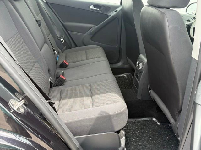 Used 2012 Volkswagen Tiguan S FWD image 9