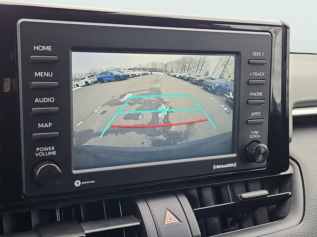 Used 2021 Toyota RAV4 LE image 15