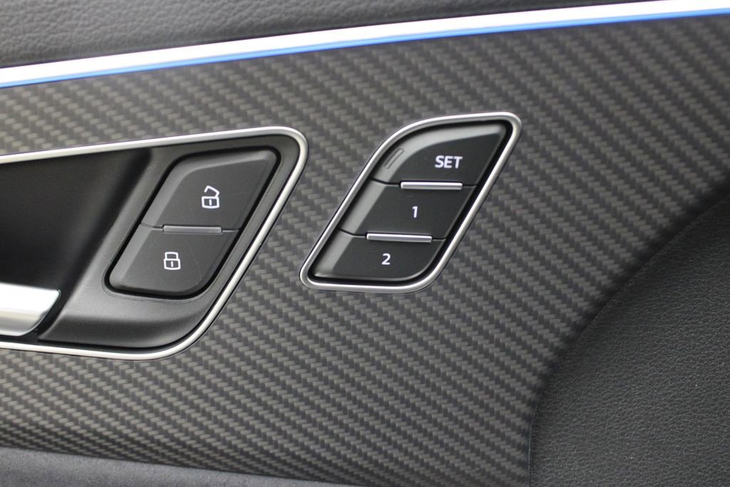 New 2026 Audi SQ7 Premium Plus image 18