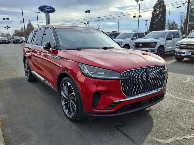 Used 2025 Lincoln Aviator Reserve w/ Equipment Group 201A image 3