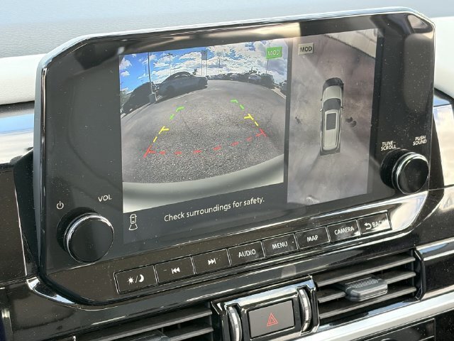 Used 2025 Nissan Pathfinder SL FWD image 28