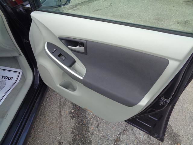 Used 2011 Toyota Prius Two image 23