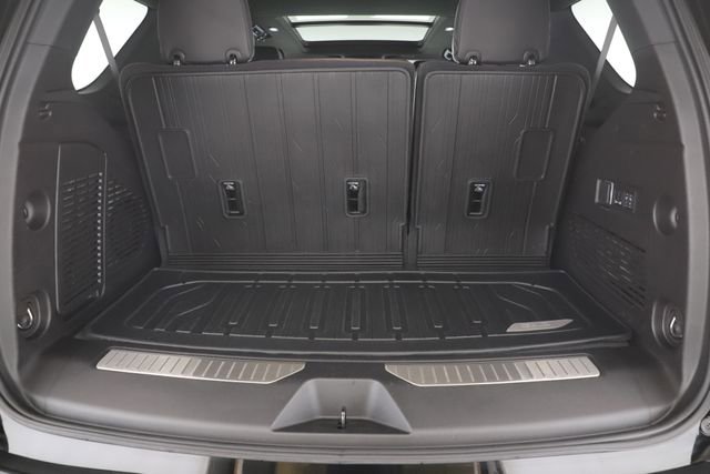 Used 2025 GMC Yukon Denali Ultimate AWD/4WD image 34
