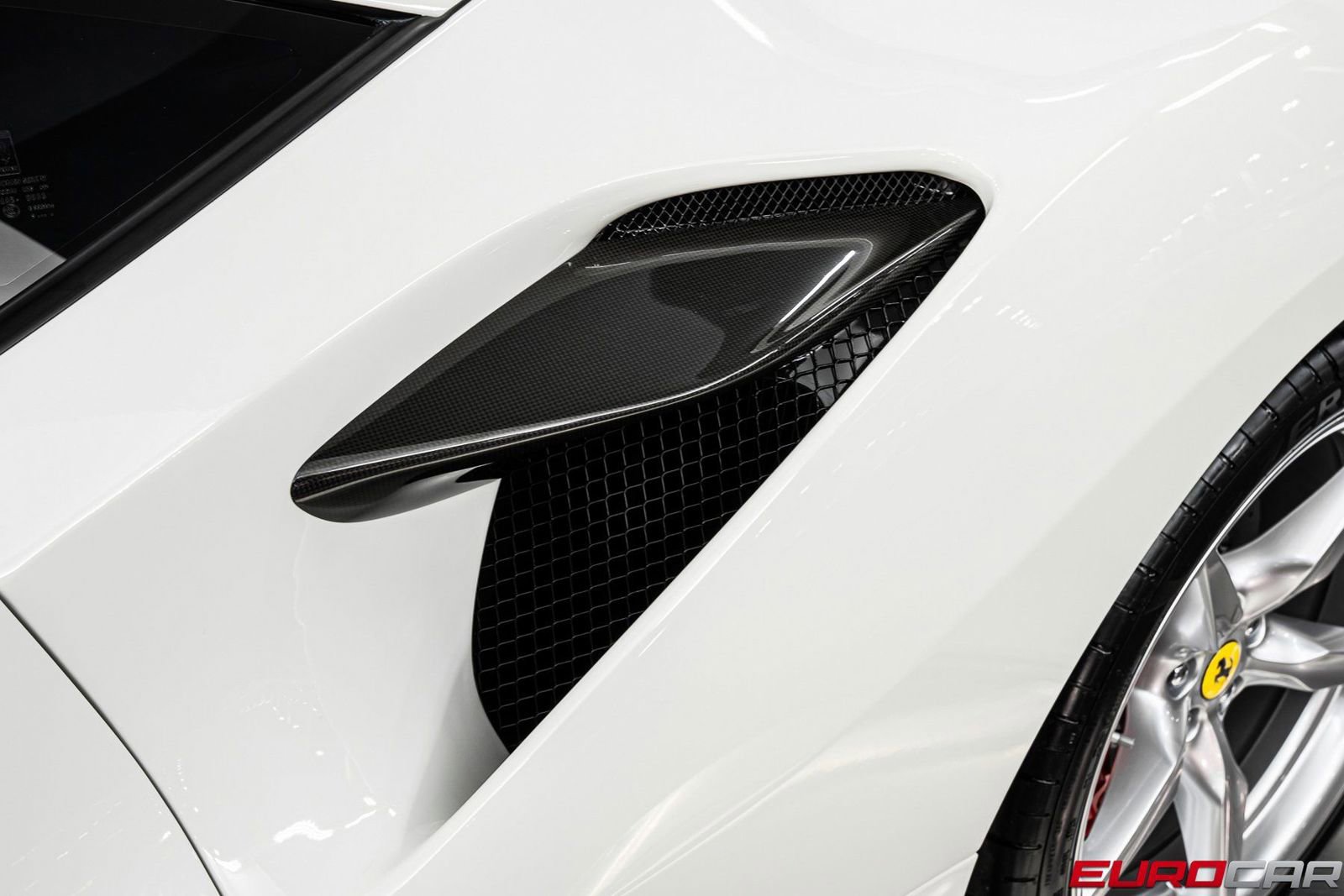 Used 2021 Ferrari F8 Tributo image 17