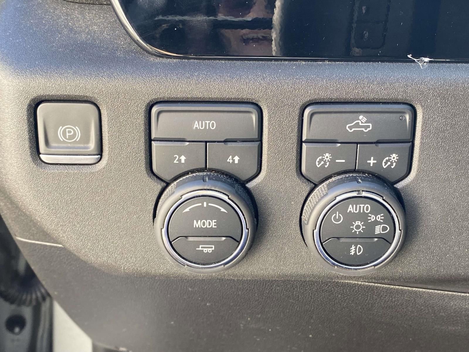 Used 2023 Chevrolet Silverado 1500 RST w/ Protection Package AWD/4WD image 19