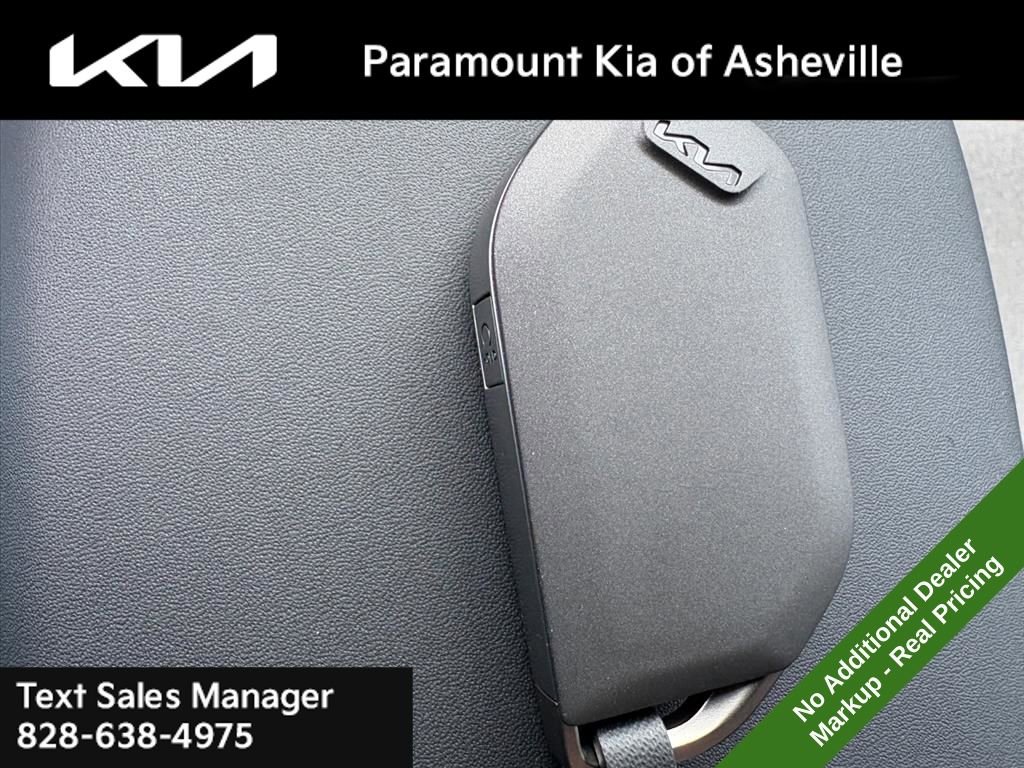 New 2026 Kia K4 LXS image 28