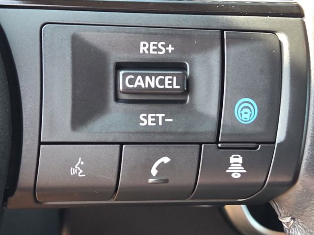 Used 2023 Nissan Rogue SL w/ SL Premium Package image 24