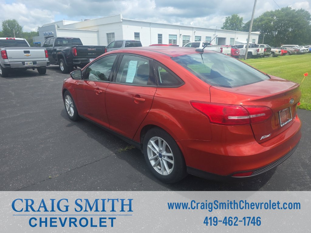 Used 2018 Ford Focus SE FWD image 3