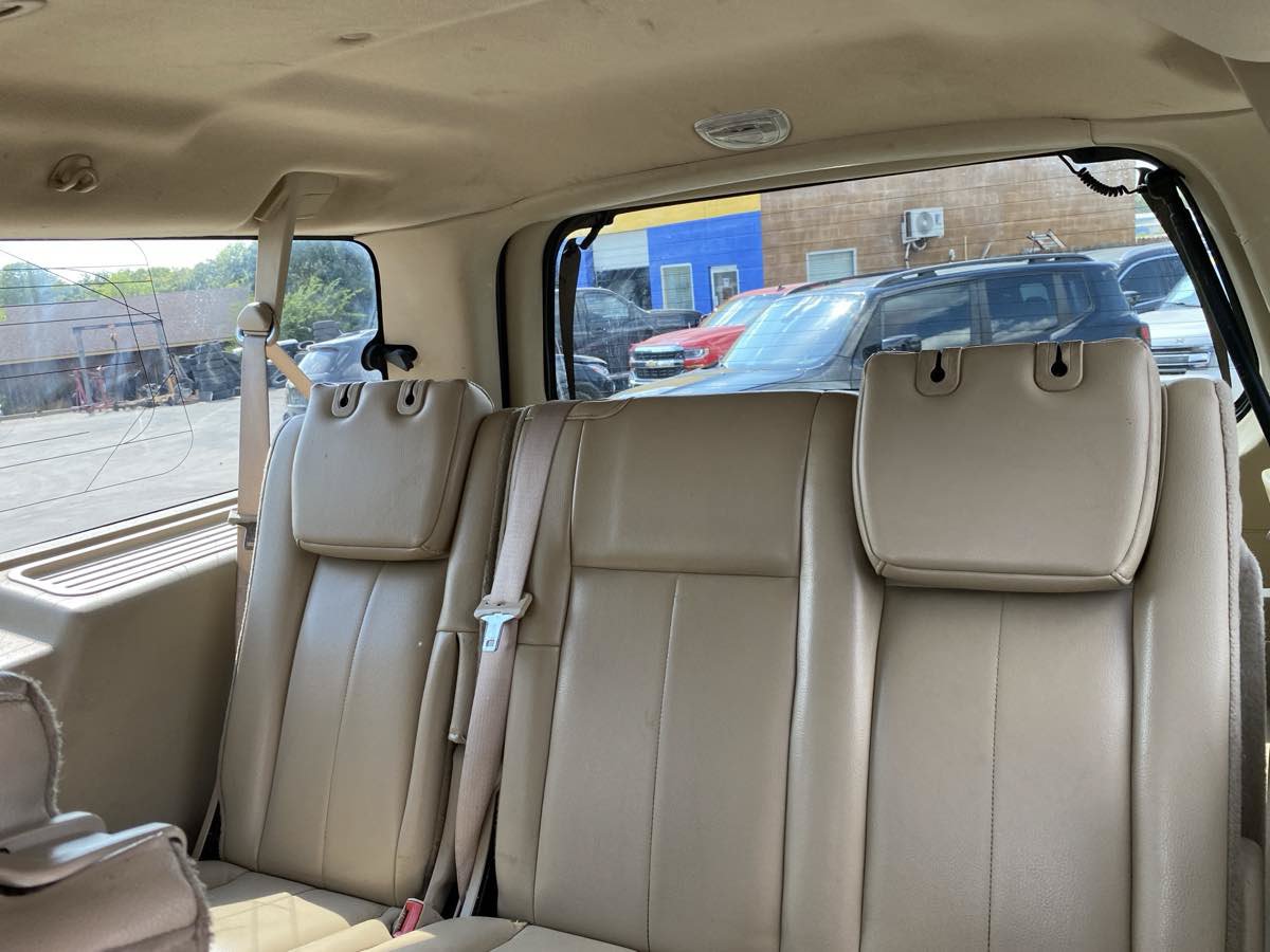Used 2011 Ford Expedition EL XLT w/ 201A Rapid Spec Order Code RWD image 16