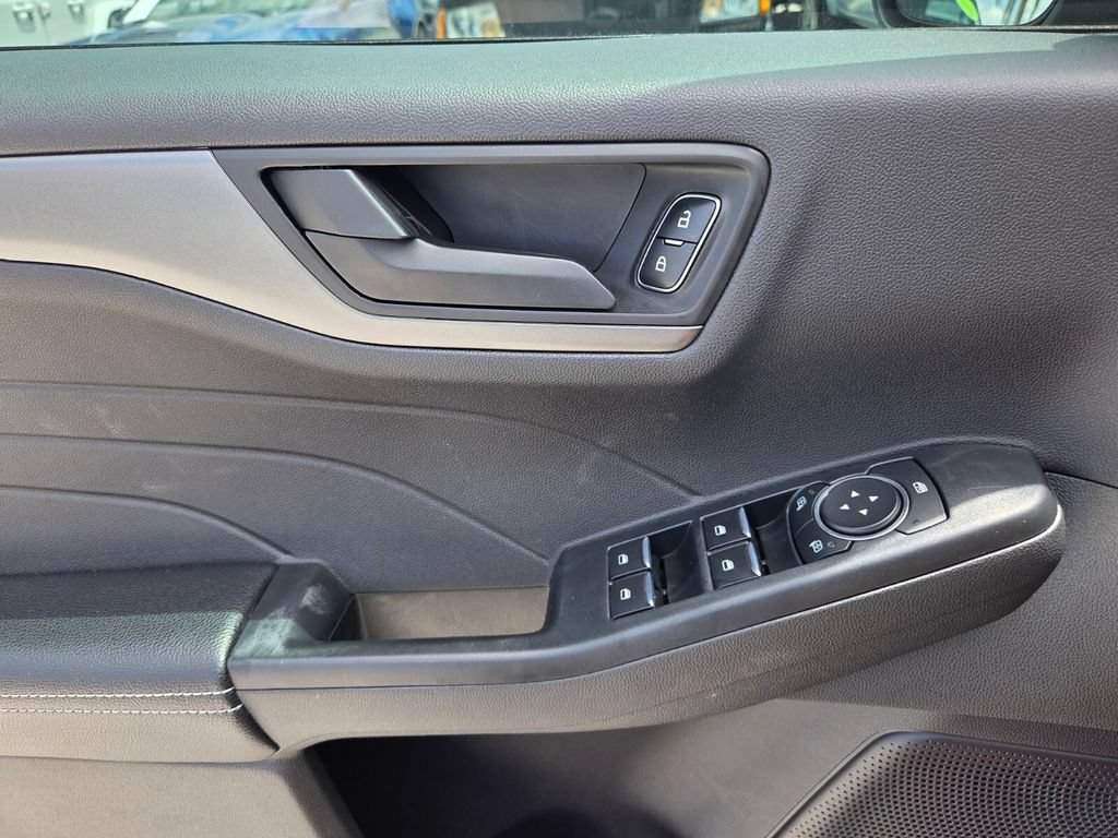Used 2024 Ford Escape Active FWD image 21