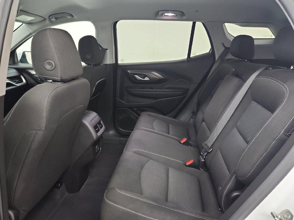 Used 2024 GMC Terrain SLE AWD/4WD image 32