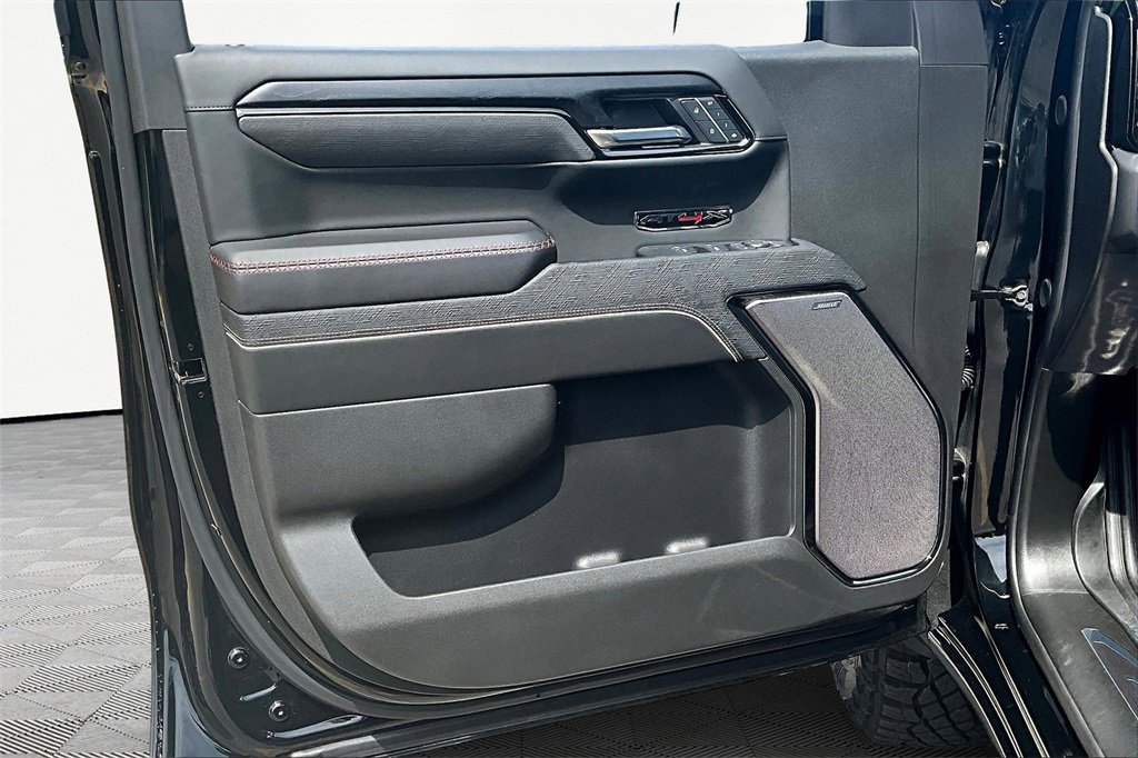 Used 2025 GMC Sierra 1500 AT4X image 24