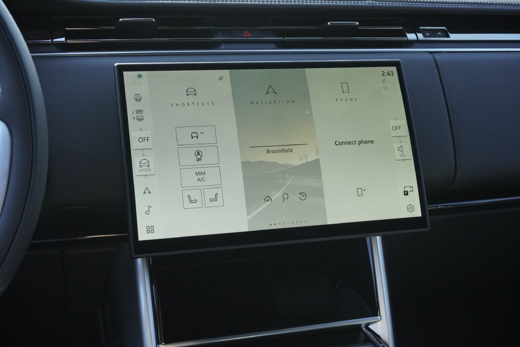 New 2026 Land Rover Range Rover Long Wheelbase SE AWD/4WD image 15