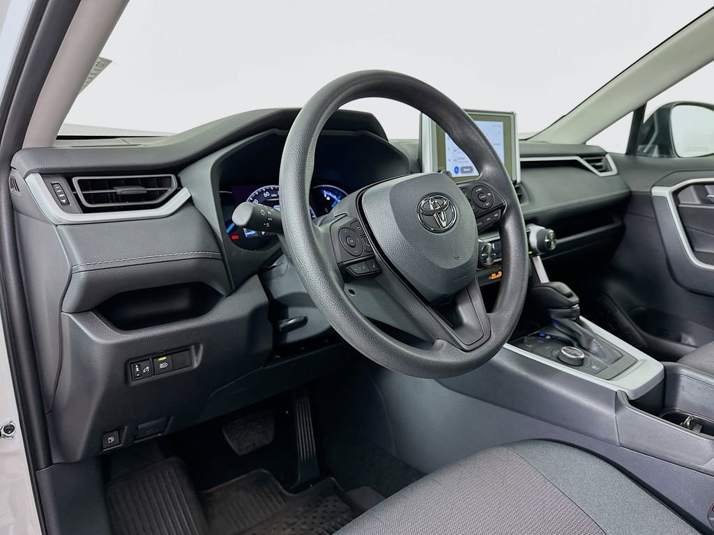 Used 2024 Toyota RAV4 XLE image 10