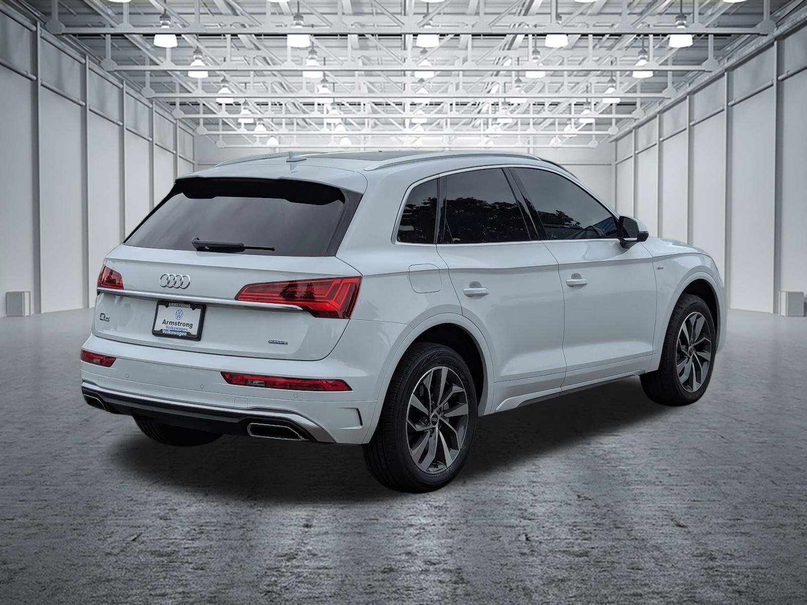 Used 2023 Audi Q5 2.0T Premium w/ Convenience Package AWD/4WD image 5
