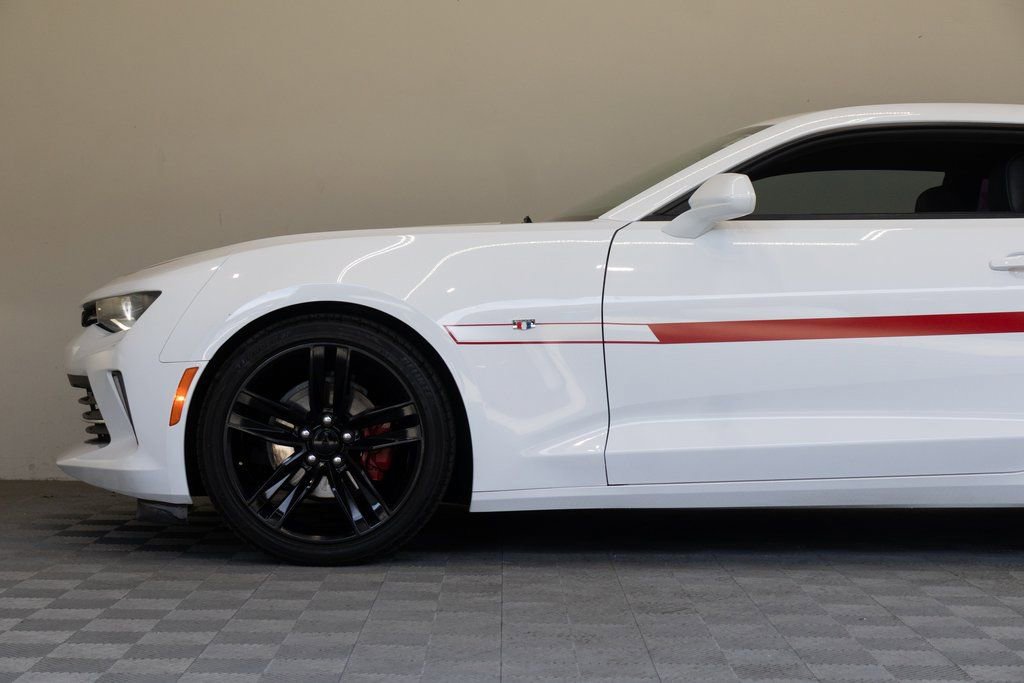Used 2017 Chevrolet Camaro LT image 8