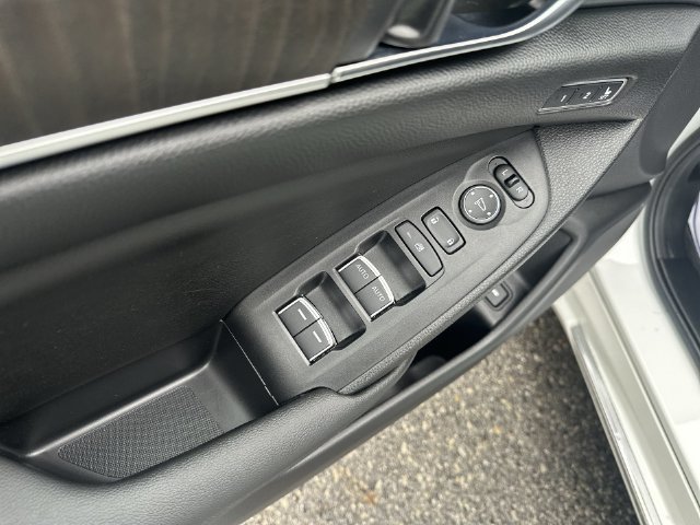 Used 2021 Honda Accord Touring image 18