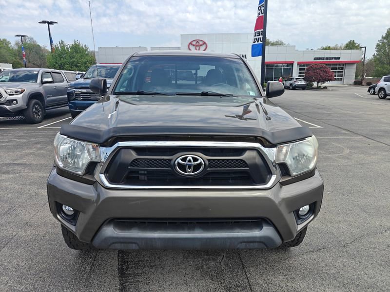Used 2014 Toyota Tacoma 4x4 Access Cab V6 w/ TRD Off-Road Package image 2
