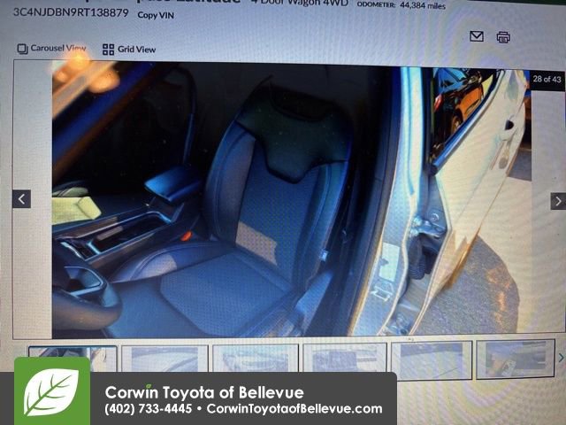 Used 2024 Jeep Compass Latitude AWD/4WD image 14