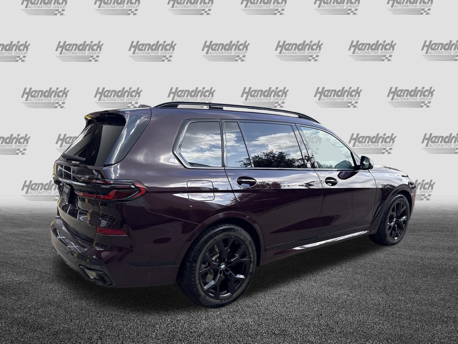 Used 2025 BMW X7 xDrive40i w/ M Sport Package AWD/4WD image 10