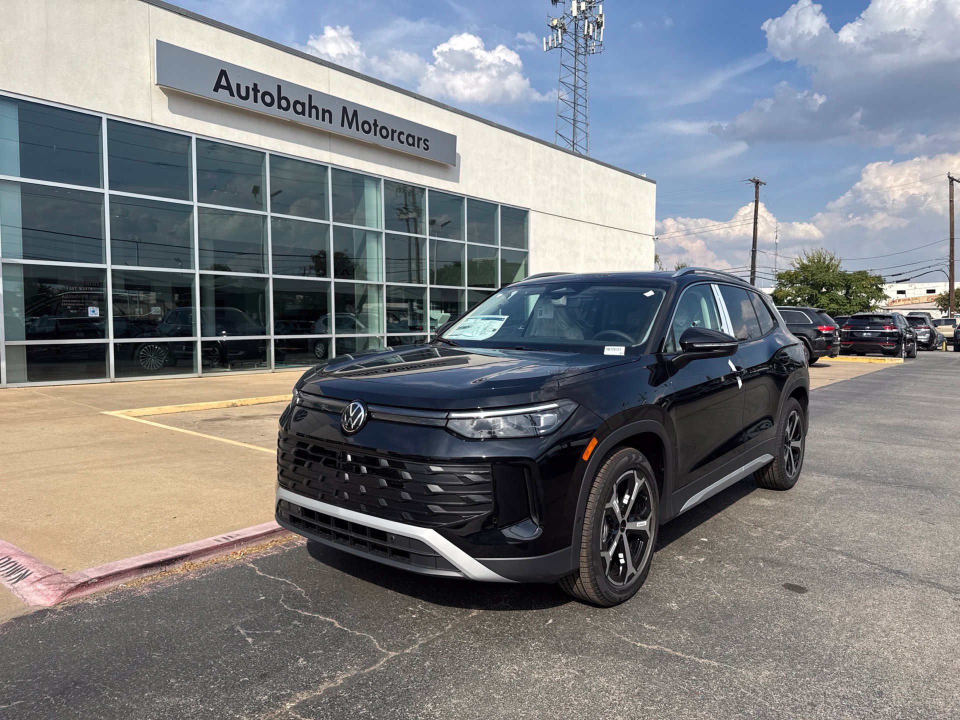 New 2026 Volkswagen Tiguan SE
