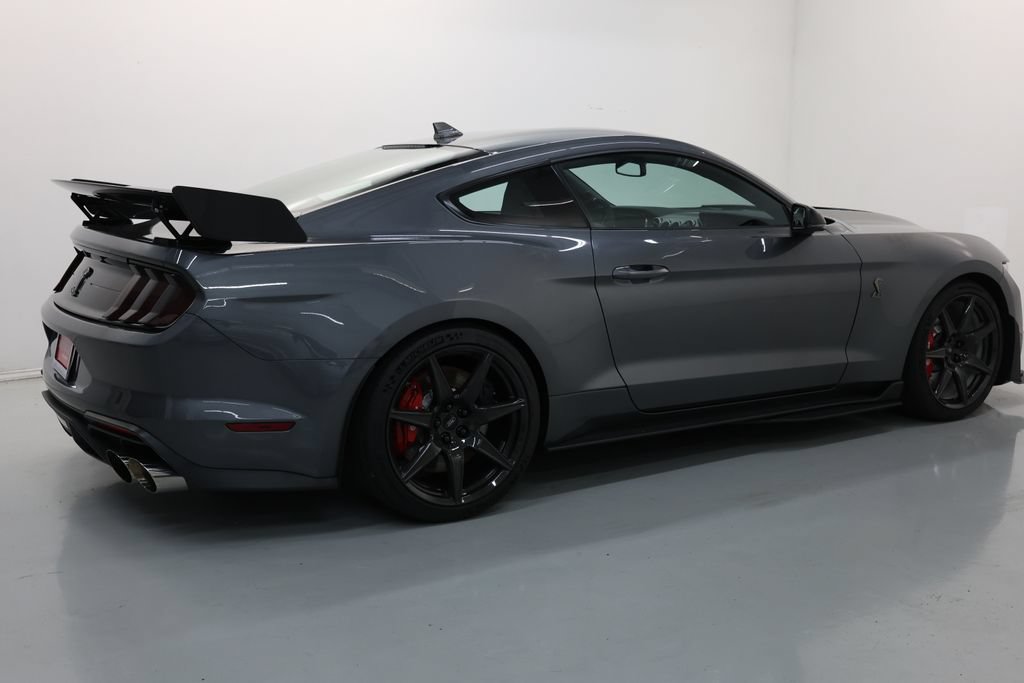 Used 2022 Ford Mustang Shelby GT500 w/ Carbon Fiber Track Pack RWD image 64