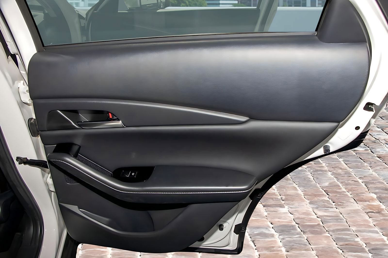 Used 2025 MAZDA CX-30 AWD 2.5 S w/ Preferred Package image 17