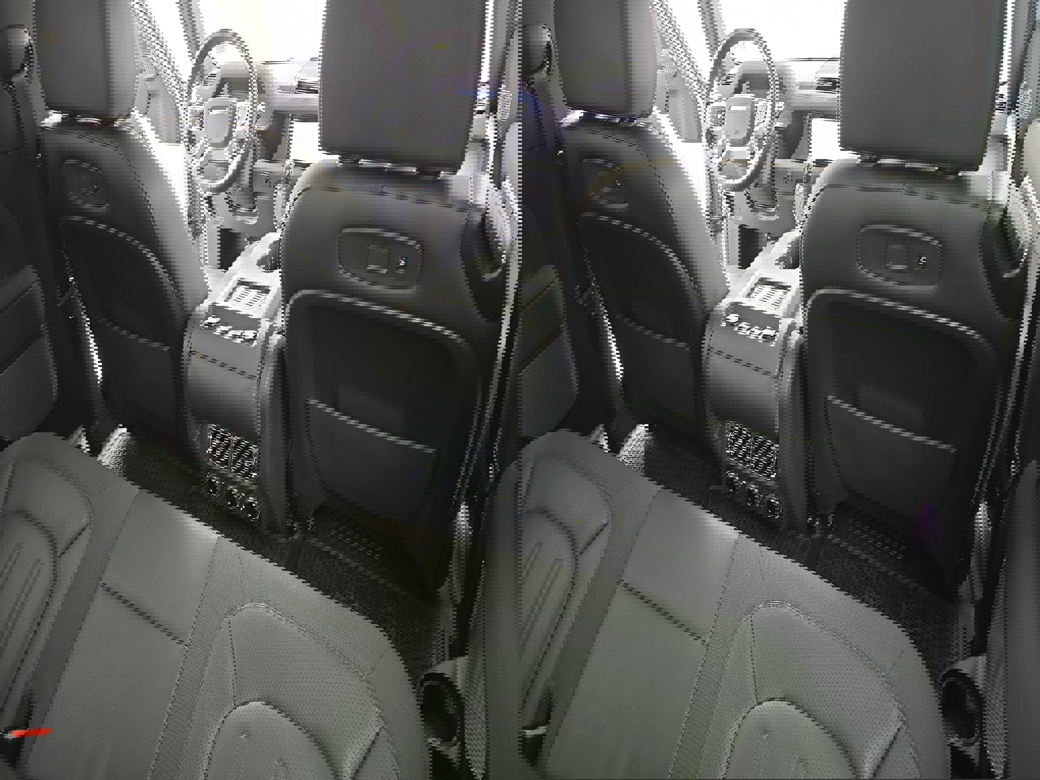 Certified 2021 Land Rover Defender 90 First Edition image 11