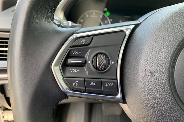 Used 2025 Acura RDX SH-AWD image 28