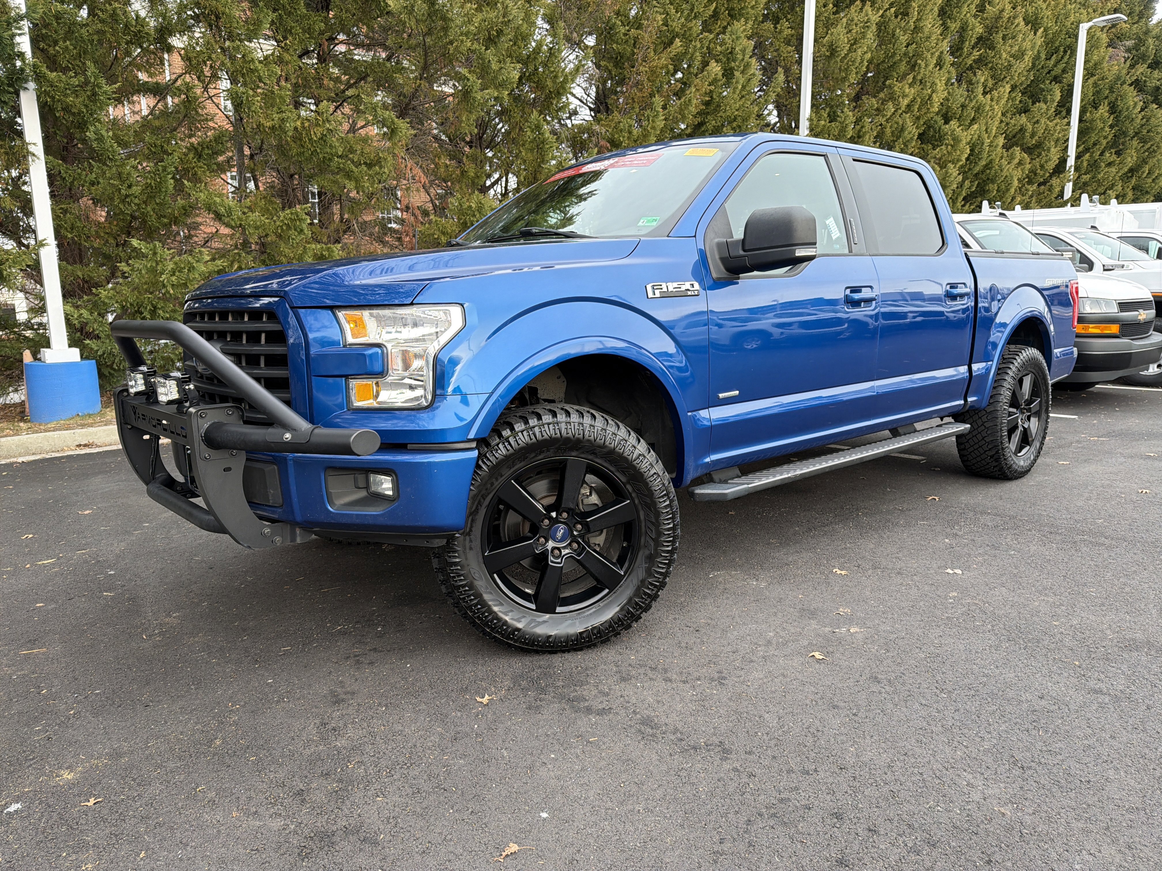 Used 2017 Ford F150 XLT w/ Equipment Group 302A Luxury image 5