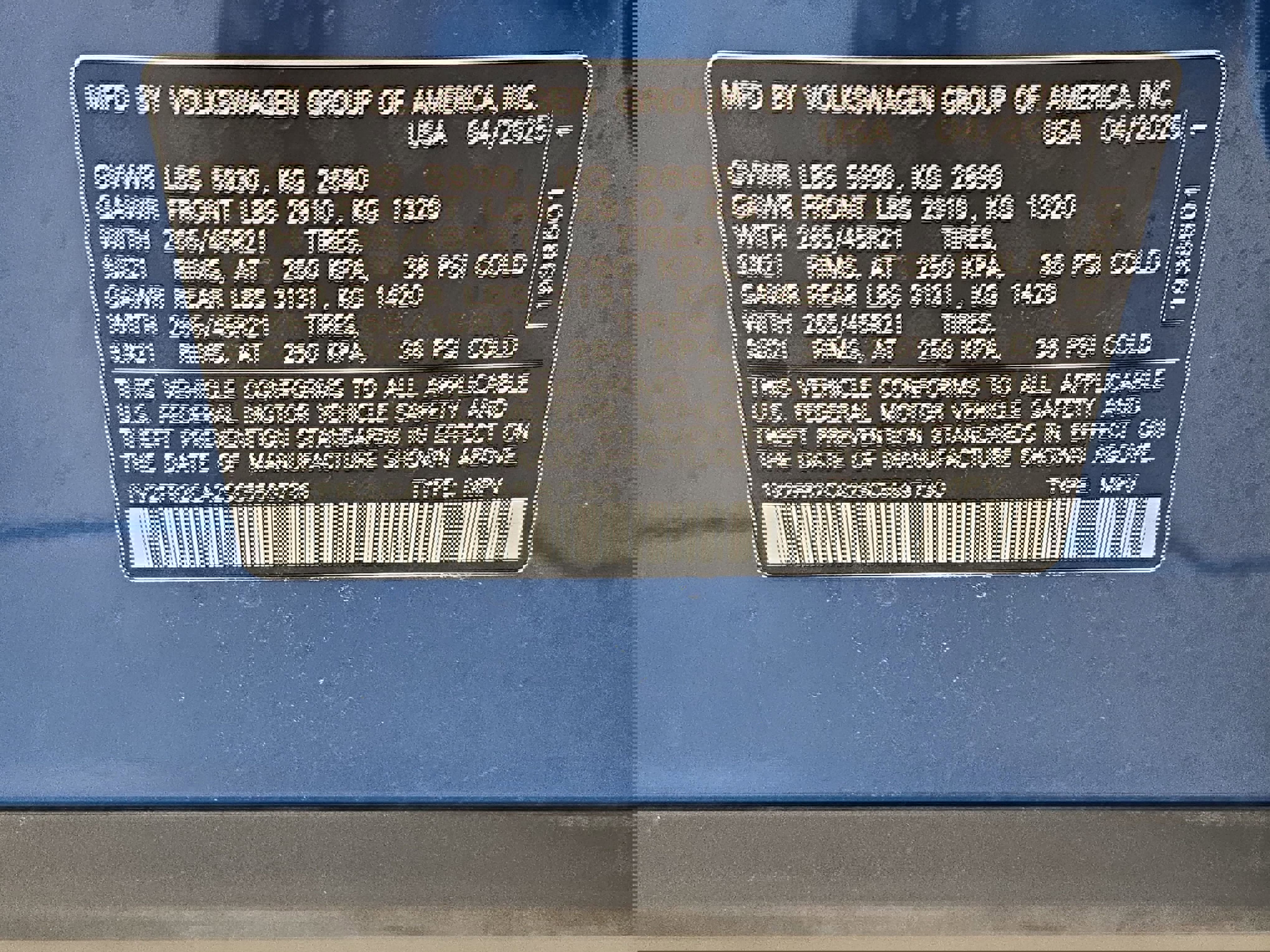 Certified 2025 Volkswagen Atlas SEL Premium R-Line image 37