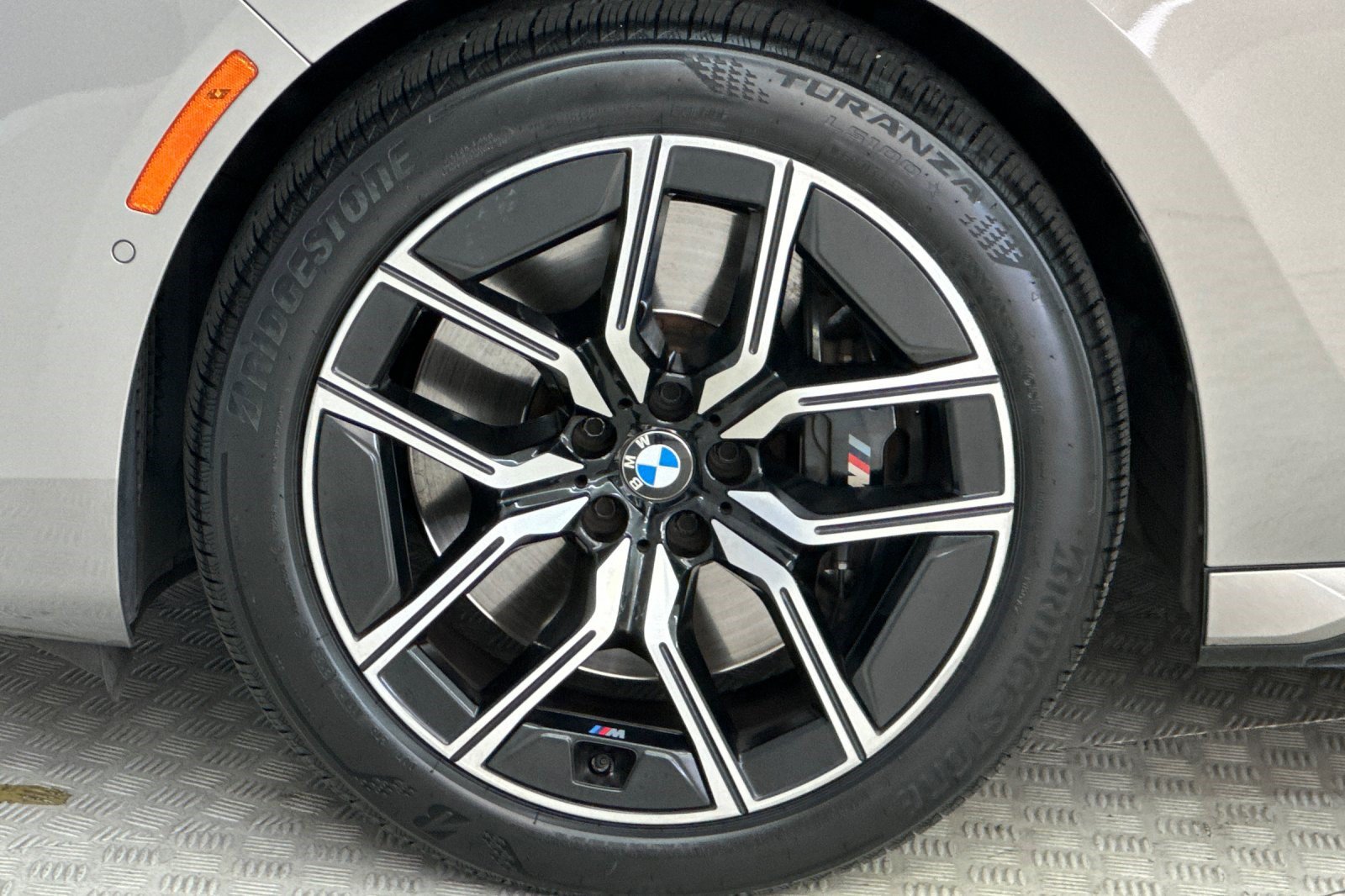 Certified 2023 BMW 740i RWD image 12