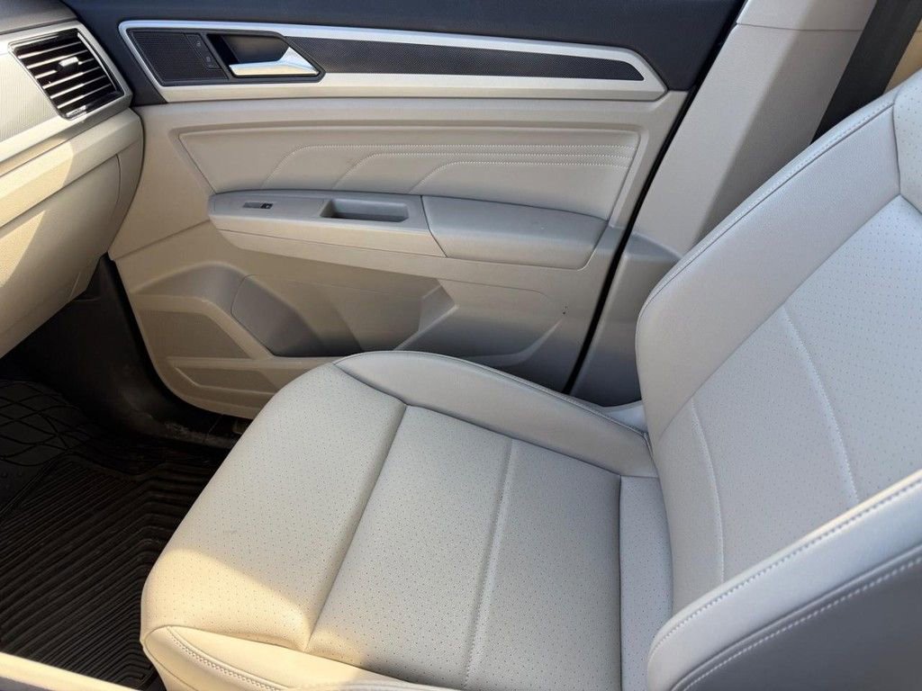 Used 2022 Volkswagen Atlas SEL R-Line image 23