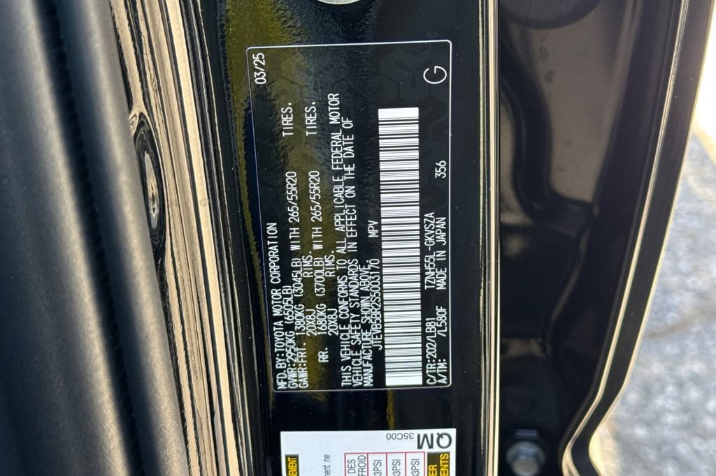 Certified 2025 Toyota 4Runner Platinum AWD/4WD image 29