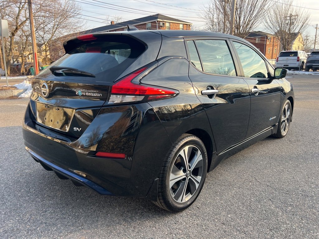 Used 2018 Nissan Leaf SV w/ SV Technology Package image 5