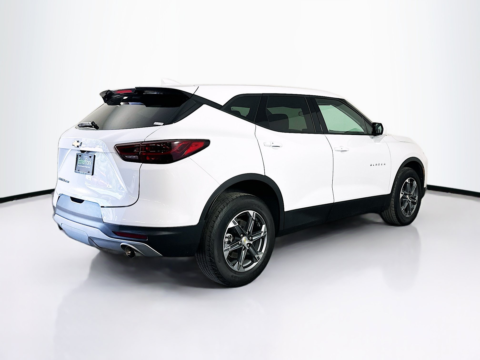 Used 2025 Chevrolet Blazer LT AWD/4WD image 9