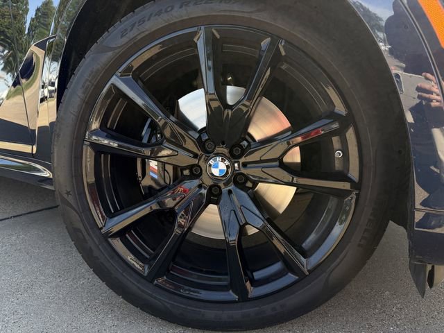 Used 2025 BMW X7 xDrive40i w/ M Sport Package AWD/4WD image 10