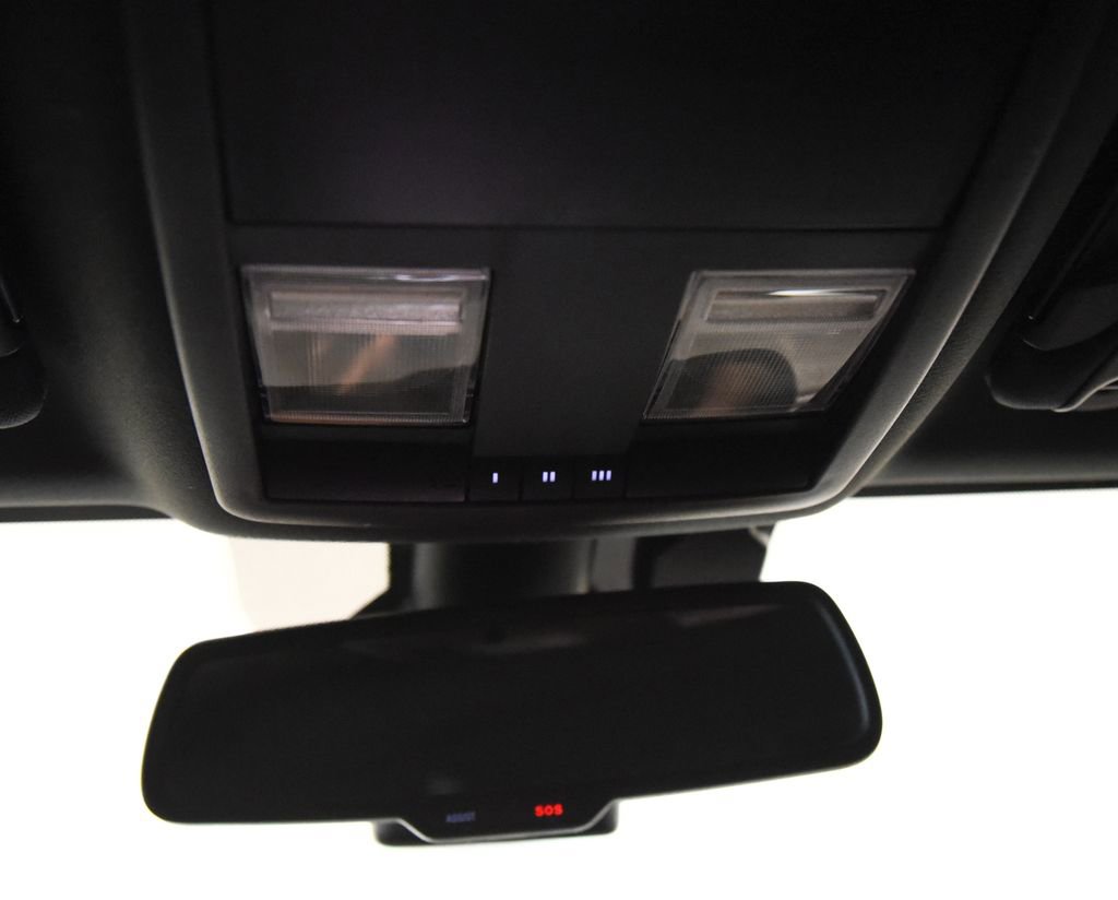 Used 2017 Dodge Challenger SRT w/ Technology Group RWD image 31