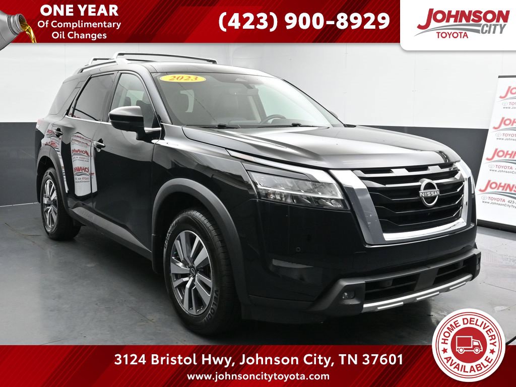 Used 2023 Nissan Pathfinder SL image 1